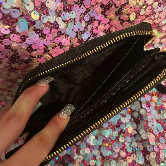 Michael Kors Black Wristlet Wallet - Picture 8 of 10